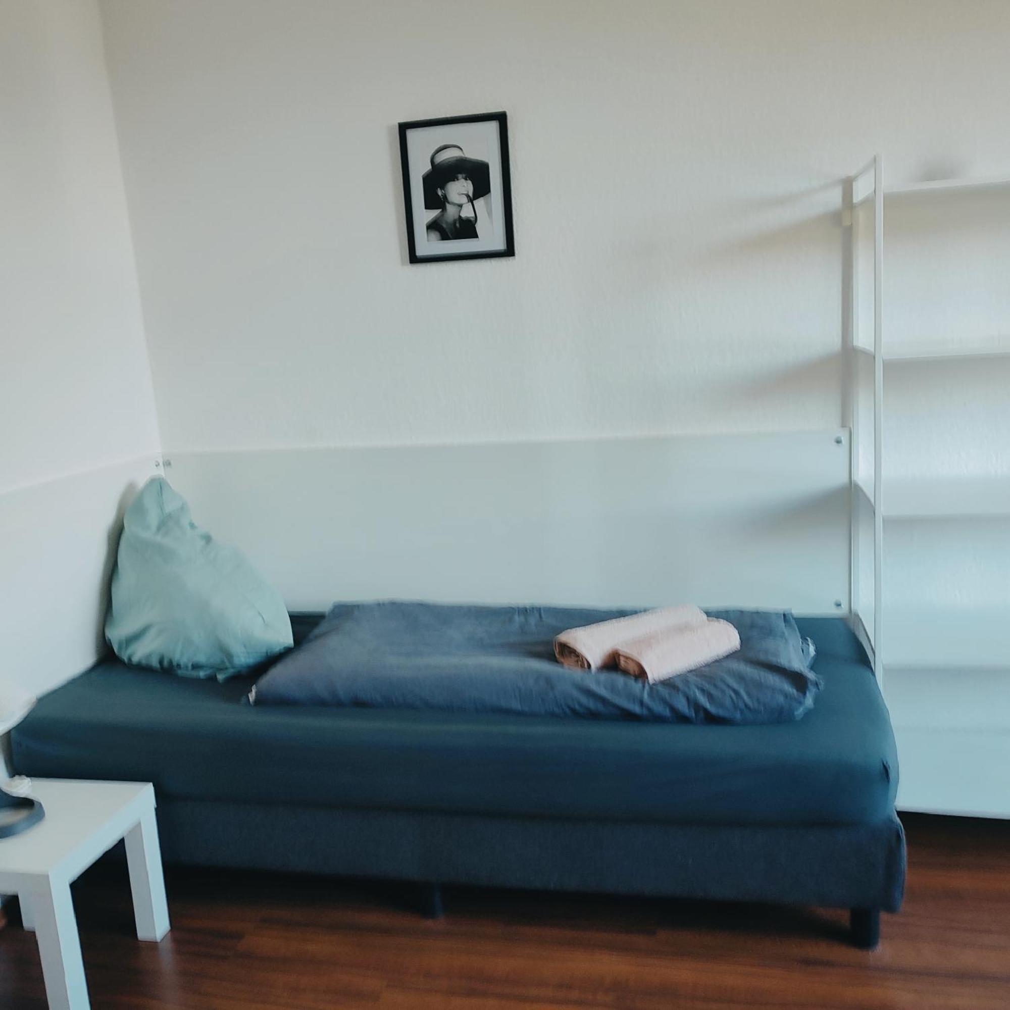 Ferienwohnung Monteurwohnung Messewohnung Duisburg Sued Grenze Duesseldorf 6 Personen Exterior foto